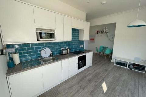 2 bedroom flat for sale, St. James Road, Leicester
