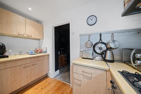 2 bedroom flat for sale, Ridley Road, Wimbledon SW19