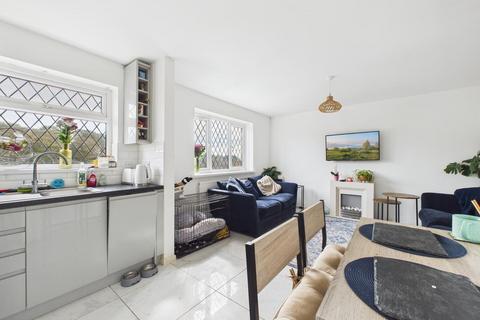 undefined, Ger-Y-Lyn, Porthcawl CF36