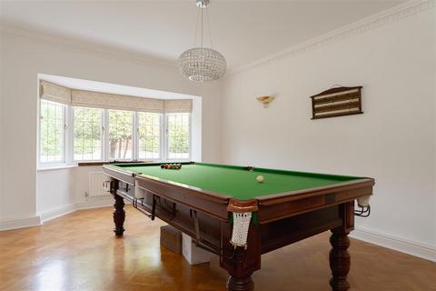 5 bedroom detached house for sale, Manor Road, Reigate