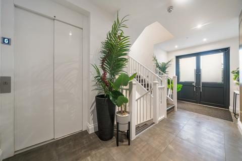 1 bedroom detached house for sale, Golders Hill Gate, Finchley Road, Golders Green, NW11