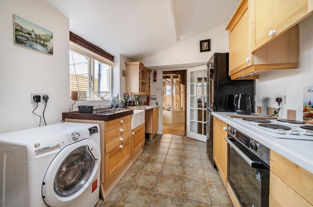 1350423-11-68c43af540977