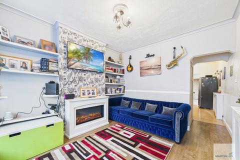 3 bedroom semi-detached house for sale, Sandford Avenue, Long Eaton