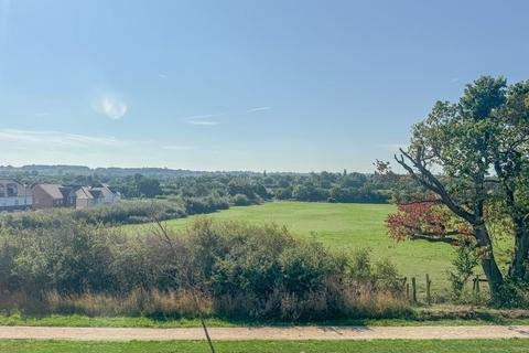 3 bedroom semi-detached house for sale, Hilton Crescent, Hullbridge