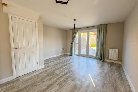 3 bedroom semi-detached house for sale, Hilton Crescent, Hullbridge