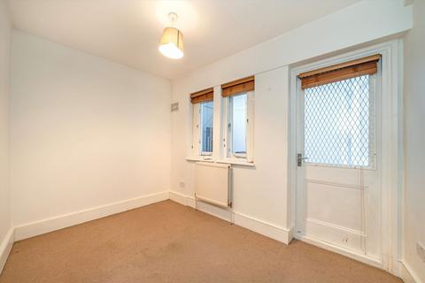 2 bedroom flat to rent, Gordon Place, London W8
