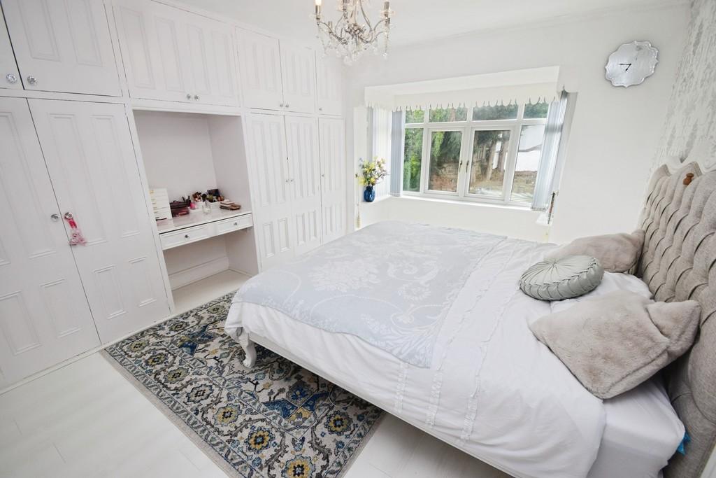 C0277c54-Bedroom 201