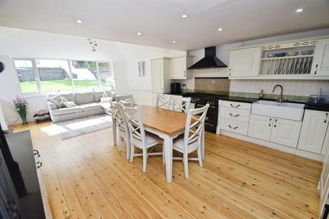 undefined, Ashfield Avenue, Bradford BD9