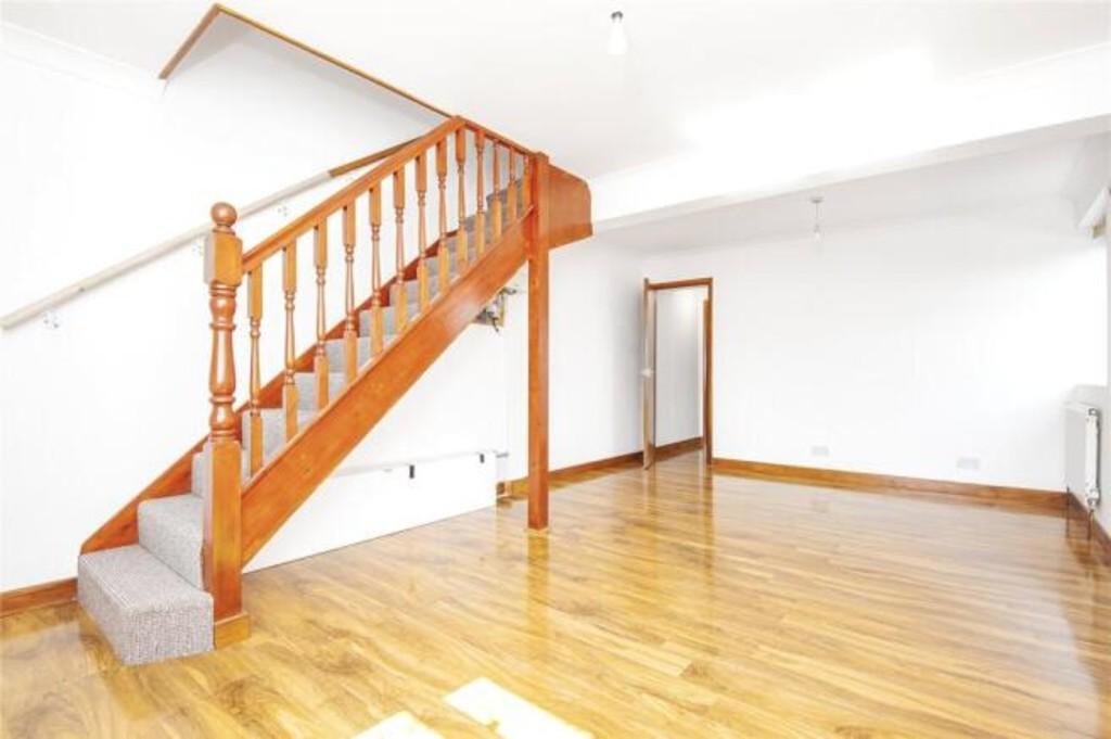 Living room 5