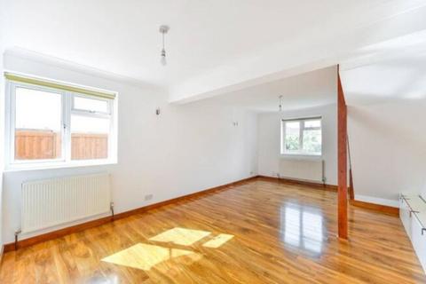 3 bedroom end of terrace house for sale, Mount Pleasant Road, New Malden KT3