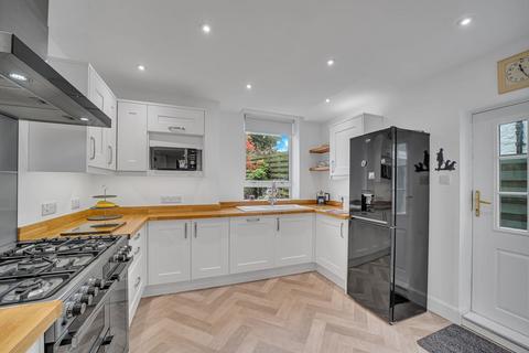 7 Abercromby Road, Castle Douglas, DG7 1AY