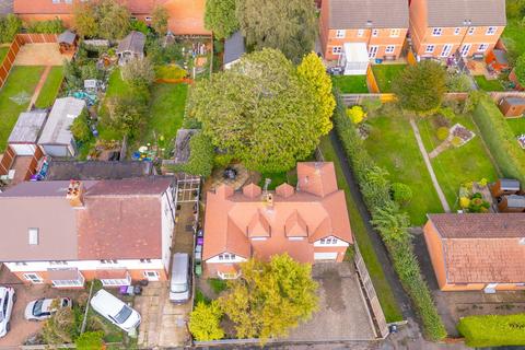 4 bedroom detached house for sale, Belton Avenue, Grantham NG31