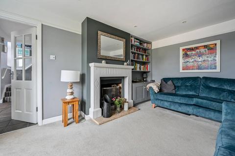 9 Clover Lea, Godalming, GU7 3QQ
