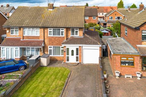 3 bedroom semi-detached house for sale, Gordon Close, Warwickshire CV12
