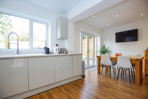 3 bedroom semi-detached house for sale, Gordon Close, Warwickshire CV12