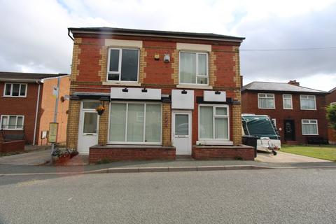 1 bedroom detached house for sale, High Street, Pentre Broughton