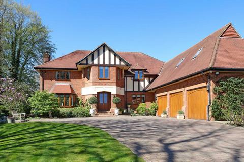 undefined, Pavilion End, Beaconsfield, HP9