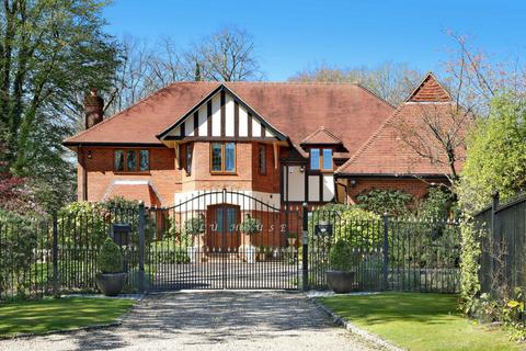 undefined, Pavilion End, Beaconsfield, HP9