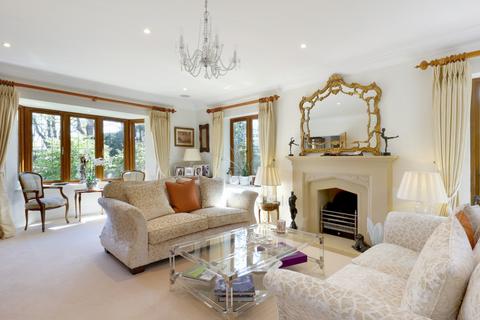 undefined, Pavilion End, Beaconsfield, HP9