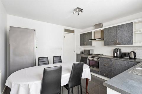 4 bedroom house for sale, Vallance Road, London, E1
