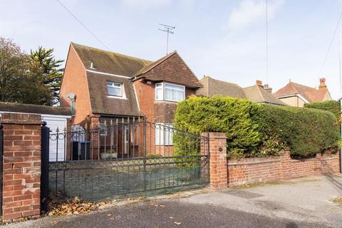 3 bedroom detached house for sale, Devonshire Gardens, Margate, CT9