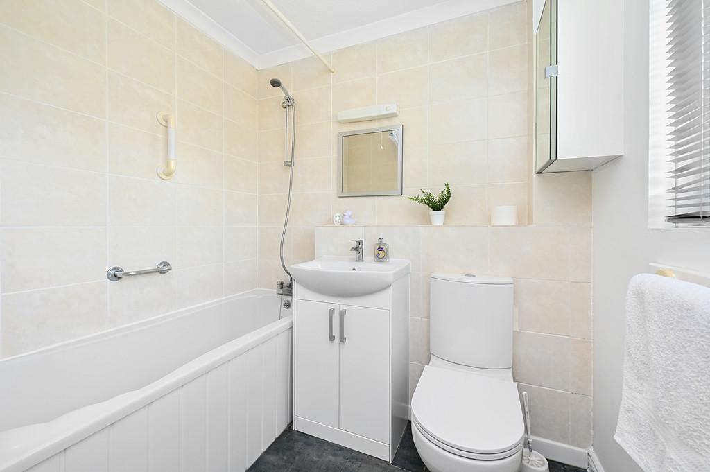 6 Hornes Field Court (7)