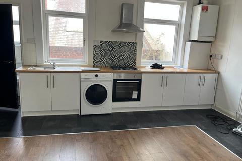2 bedroom flat to rent, Monument Road, Edgbaston B16