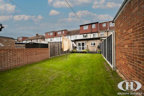 undefined, Greenland Crescent, Southall