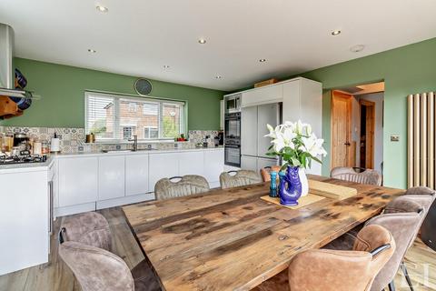 4 bedroom semi-detached house for sale, Linton, Cambridge