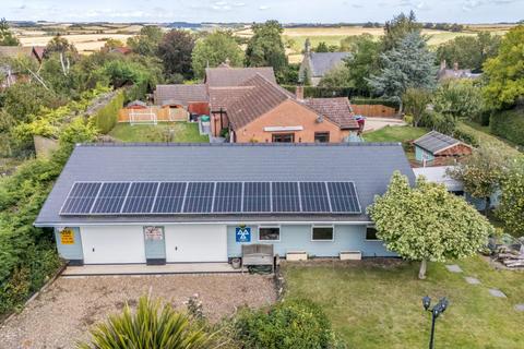 4 bedroom cottage for sale, Fulletby, Horncastle, Lincs, LN9 6JY