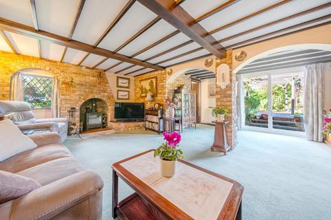 4 bedroom cottage for sale, Fulletby, Horncastle, Lincs, LN9 6JY