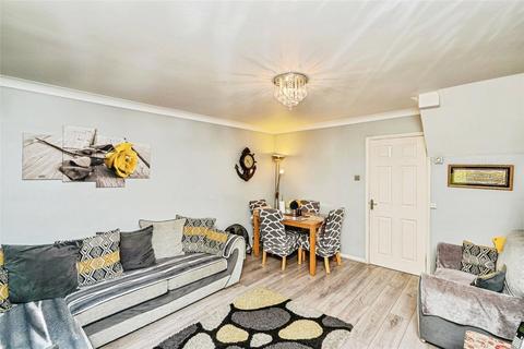 undefined, Oakfield, Woking GU21