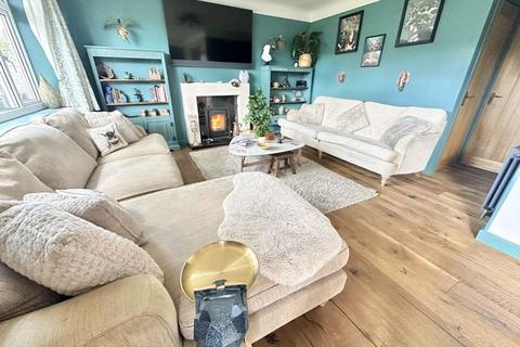 11 Beechcroft Drive, Whitby, Ellesmere Port, CH65 6PD