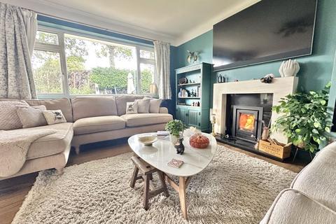 11 Beechcroft Drive, Whitby, Ellesmere Port, CH65 6PD
