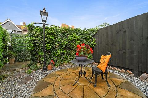 3 bedroom townhouse for sale, Northgate Street, Colchester