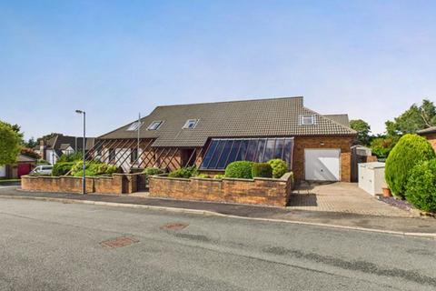 5 bedroom detached house for sale, Maesglasnant, Cwmffrwd, Carmarthen