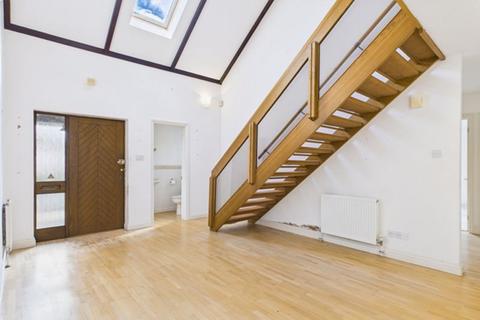 5 bedroom detached house for sale, Maesglasnant, Cwmffrwd, Carmarthen