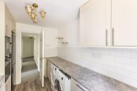 2 bedroom apartment for sale, Bamburgh Court, Cloister Garth, South Gosforth, Newcastle Upon Tyne