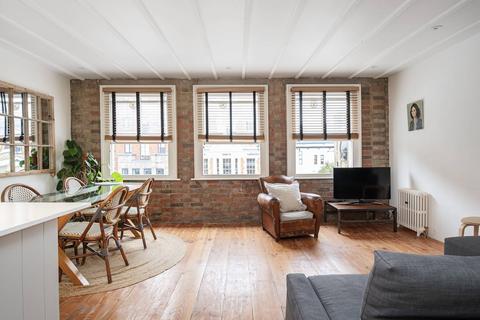 St Leonards Mews, Hoxton, London, N1