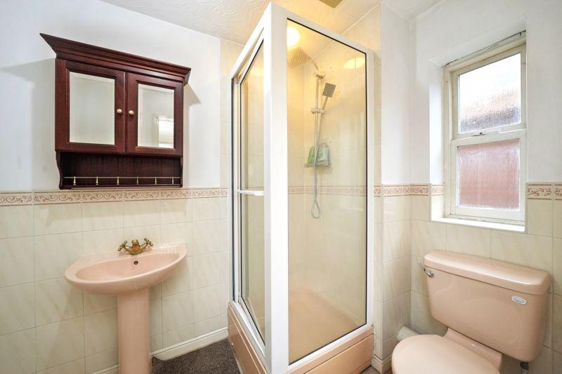 Ensuite shower room
