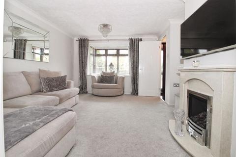 4 bedroom detached house for sale, Foxglove Close, Pelsall, WS3 5BP