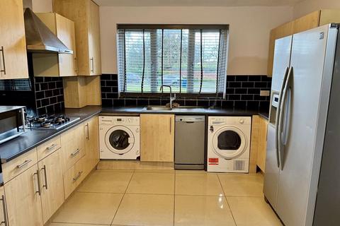 7 The Woodlands, Stanmore, HA7 3DU