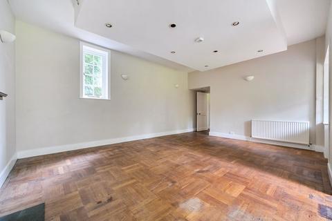 6 bedroom detached house to rent, Hindhead Road, Hindhead