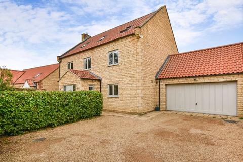 6 bedroom detached house for sale, Dickens Close, Langtoft