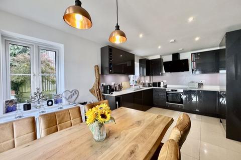 undefined, Compton Road, Wooburn Green HP10