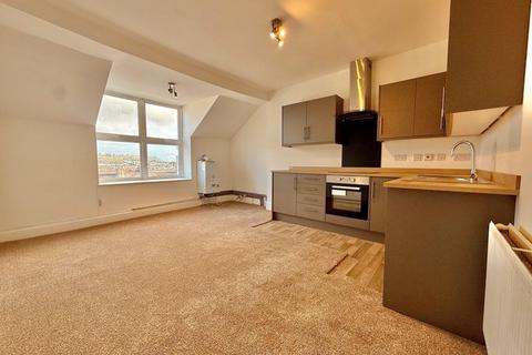 undefined, Embankment Road, Plymouth. Stylish 2-Bedroom Top Floor Flat in Central Plymouth walking distance to City Center.