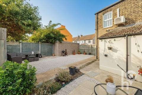North Road, Queenborough ME11