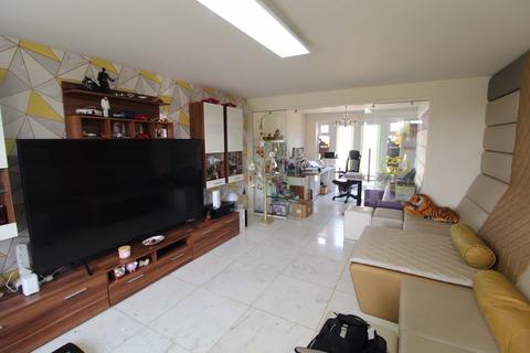 undefined, Deer Park, Thornbury