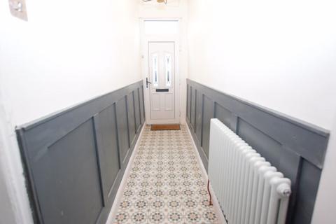2 bedroom terraced house to rent, Manchester Road, Tyldesley