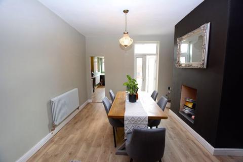 2 bedroom terraced house to rent, Manchester Road, Tyldesley